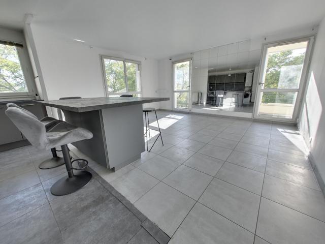 Appartement 4 pièces Rosny sous Bois 77.08m² 1590€ à louer l'Adresse