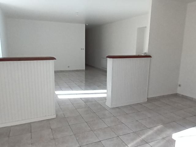 Appartement 4 pièces Soubise 81.37m² 820€ à louer l'Adresse