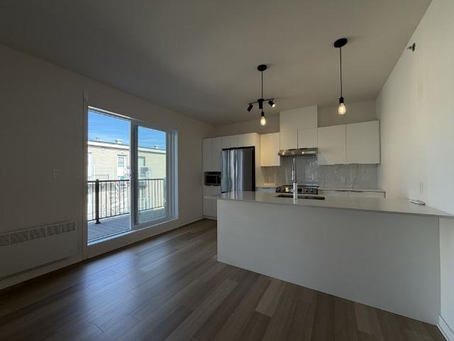 ⭐Appartement 4 1/2 Moderne Et Neuf