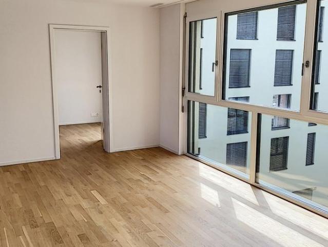 Appartement 4.5 pièces au 3ème Etage Wohnung 4.5 Zimmer am 3. Stockwerk