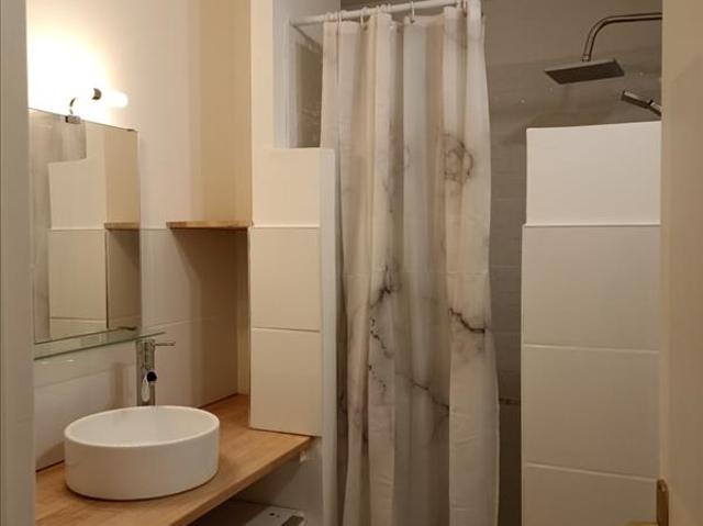 Appartement 4ème étage 37 m2 1 pièces Non meublé