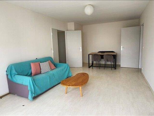 Appartement 4ème étage 53 m2 2 pièces Meublé