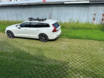 Apartment for rent in Roussillon - Parking