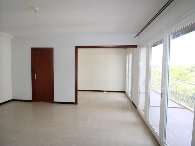 Appartement 54.83 m² 2Pièces Toulon 650,71 € HAI* TOULON Claret T2 54 m² balcon cave
