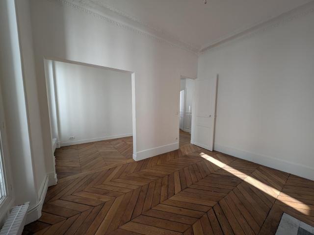 Appartement 54.13m² – PARIS