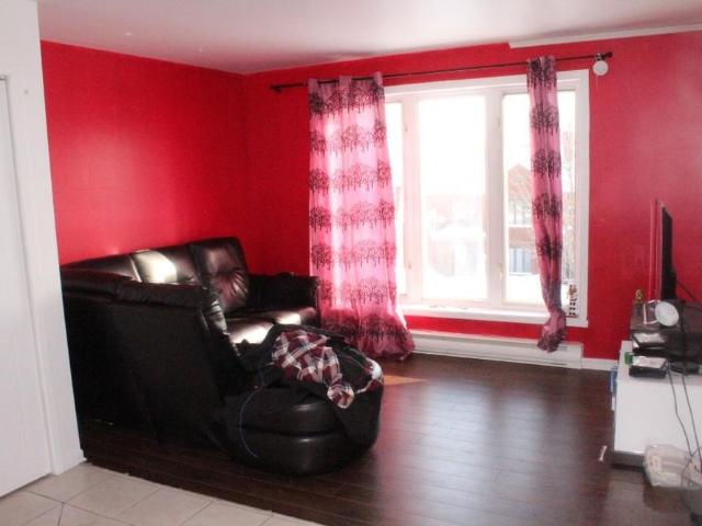 Appartement 5650 Donais au Premier Plancher