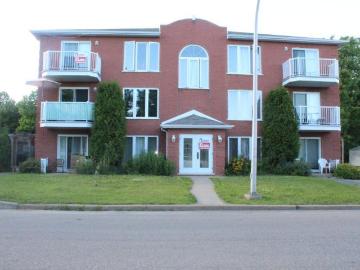 Appartement 5650 Donais au Premier Plancher