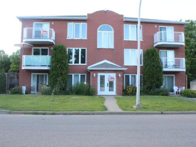 Appartement 5650 Donais au Premier Plancher