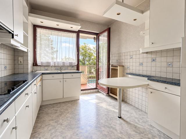 Appartement 56 m2 Le Pecq Saint Wandrille avec terrasse, cave et double box