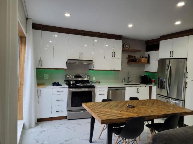 Appartement 5 ½ NEUF, lumineux et moderne !