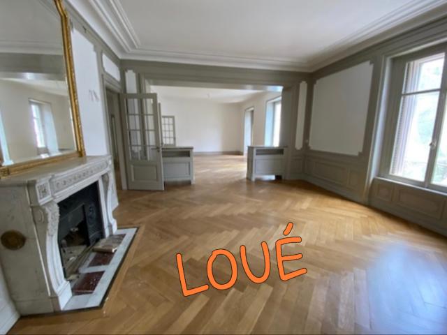 Appartement 5 pièce s 3 chambre s 174 m²