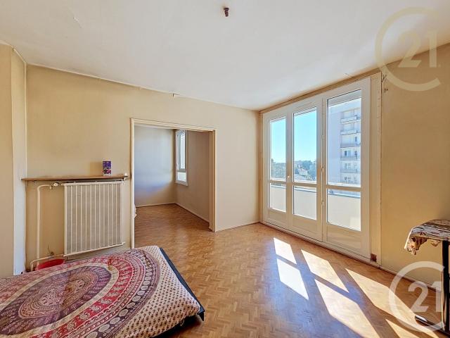 Appartement 5 pièces 76 m²