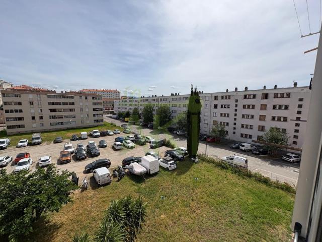 Appartement 5 pièces 80 m²