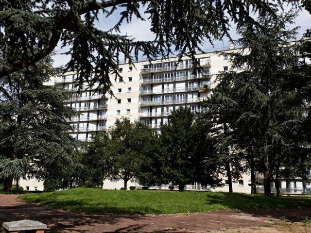 Appartement / 5 pièces / 81.00 m2