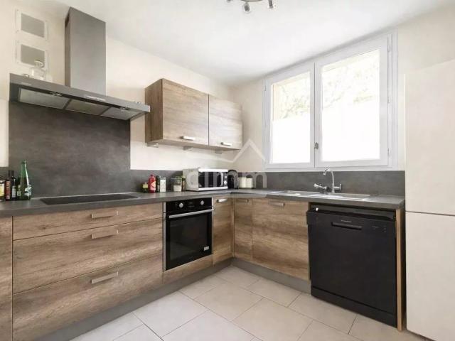 Appartement 5 pièces, 81 m² à louer à Sisteron 04200