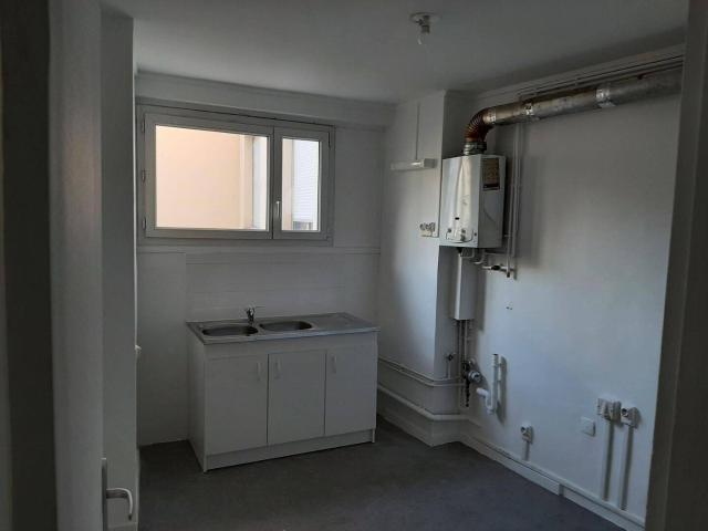 Appartement / 5 pièces / 82.00 m2