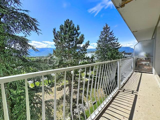 Appartement 4 pièces 84 m²