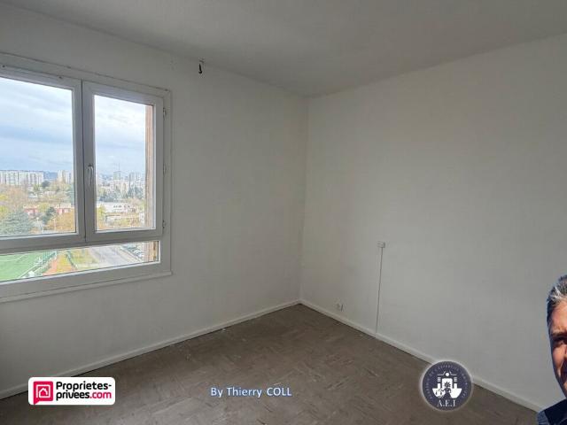 Appartement 5 pièces, 93 m² à louer à Vénissieux 69200