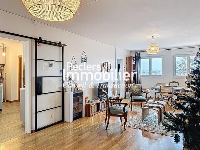 Appartement 5 pièces 93 m²