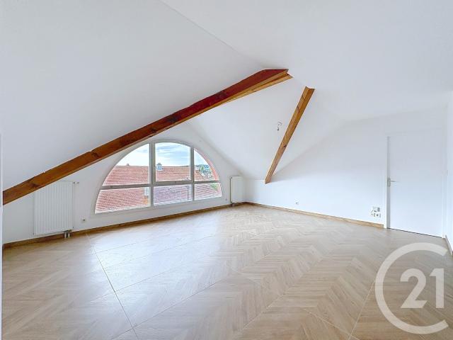 Appartement 5 pièces 93 m²