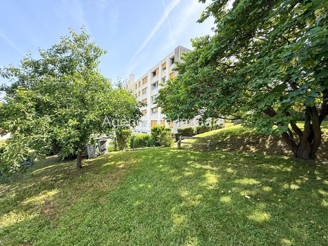 Appartement 5 pièces 93 m²