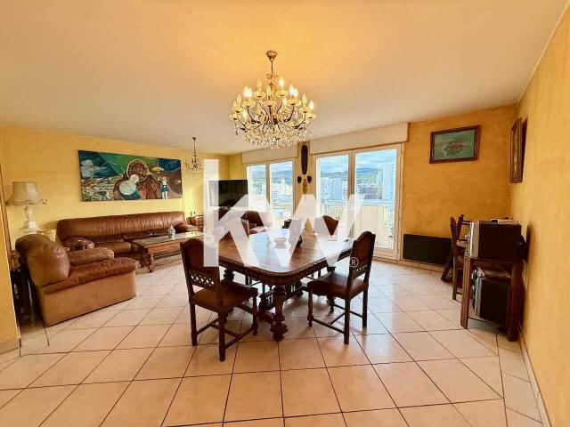 Appartement 5 pièces 93 m²