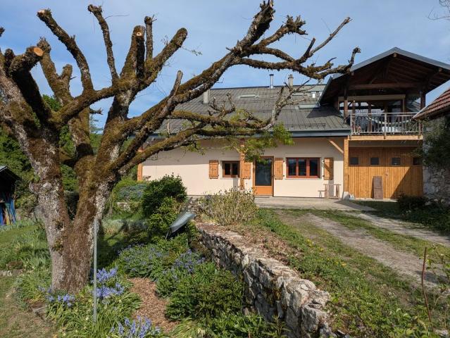 Appartement 5 pièces, 97 m² à louer à Mieussy 74440