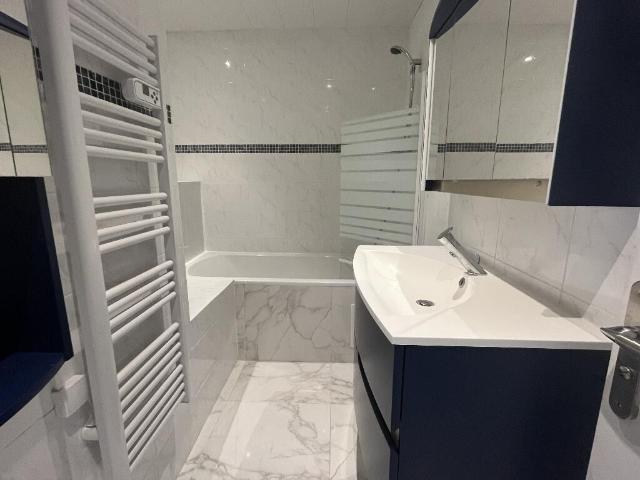 Appartement 5 pièces, 95 m² à louer à Grand Charmont 25200