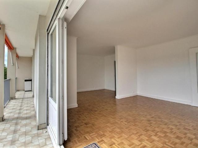 Appartement 5 pièces, 95 m² à louer à Maisons Alfort 94700