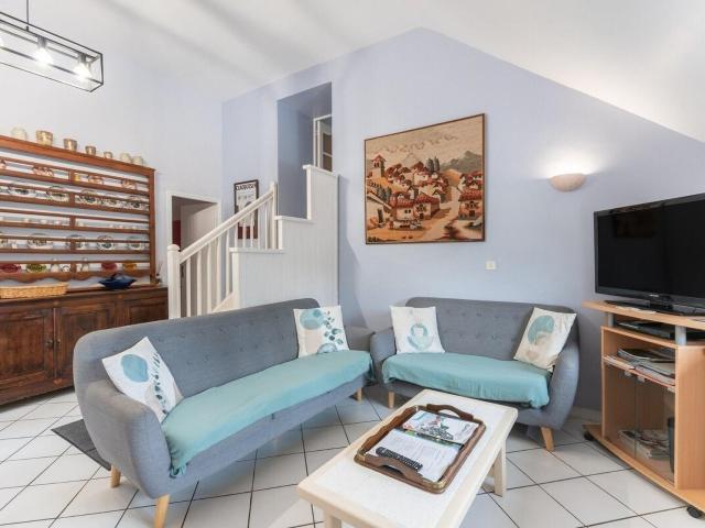 Appartement 5 pièces, 98 m² à louer à Accous 64490