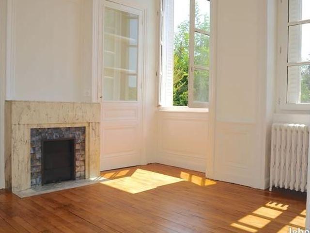 Appartement 5 pièces, 99 m² à louer à Lyon 4 69004