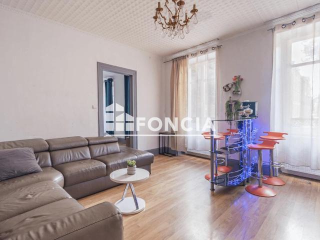 Appartement 5 pièces 13 m²
