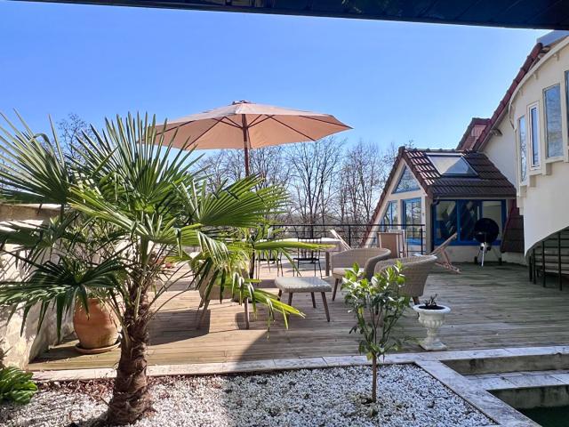 Appartement 5 pièces 230 m²