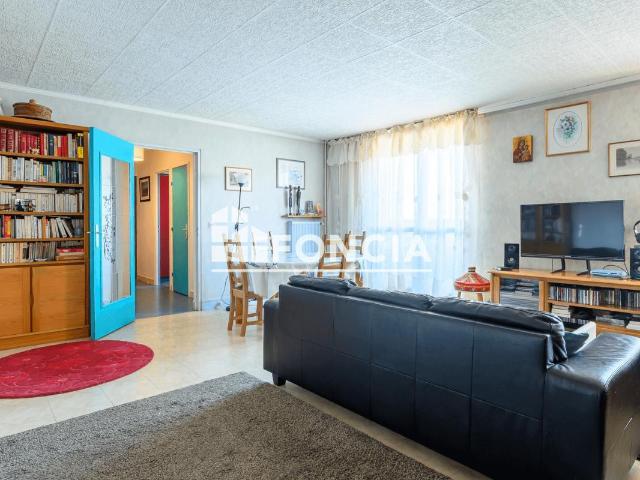 Appartement 5 pièces 100 m²