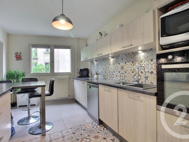 Appartement 5 pièces 100 m²