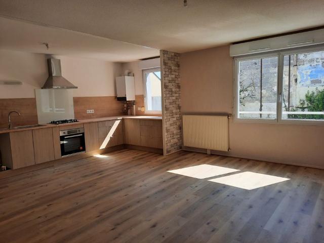 Appartement 5 pièces, 100 m² à louer à Angers 49000