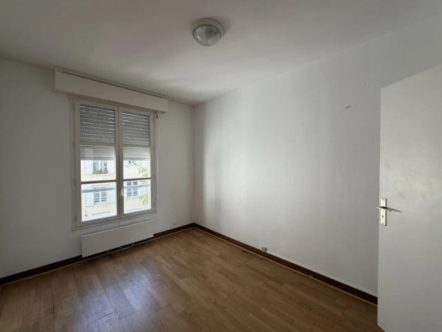 Appartement 5 pièces, 101 m² à louer à Chartres 28000