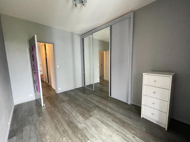 Appartement 5 pièces, 102 m² à louer à Billère 64140