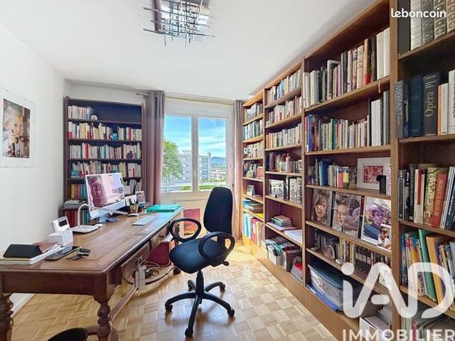 Appartement 5 pièces 103 m²