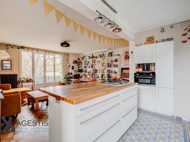 Appartement 5 pièces 103 m²