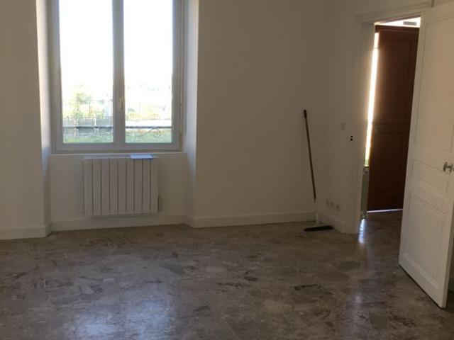 Appartement 5 pièces, 103 m² à louer à La Chapelle Moutils 77320