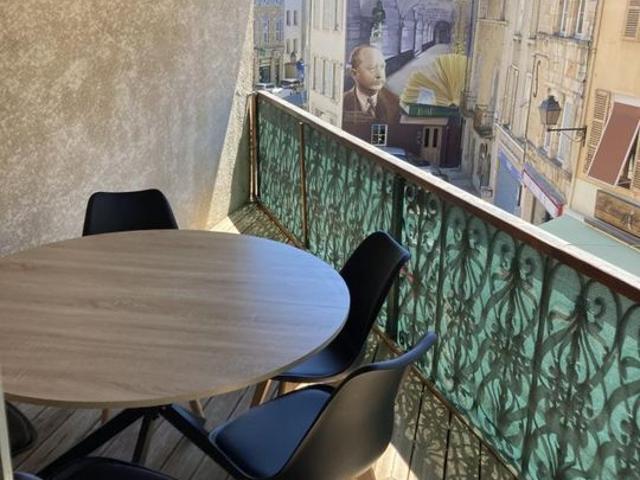 Appartement 5 pièces, 103 m² à louer à Saint Amour 39160