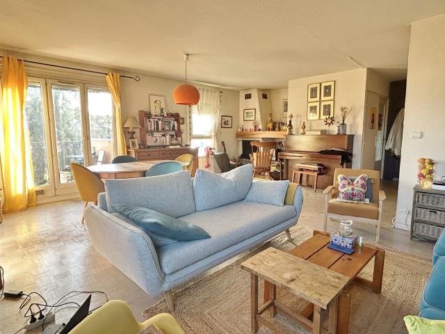 Appartement 5 pièces 104 m²