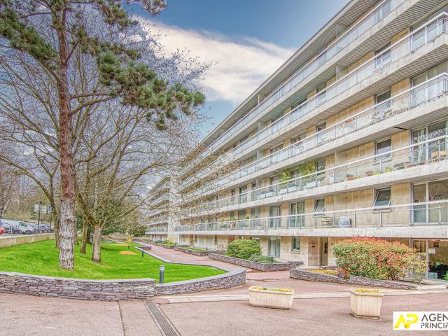 Appartement 5 pièces 104 m²
