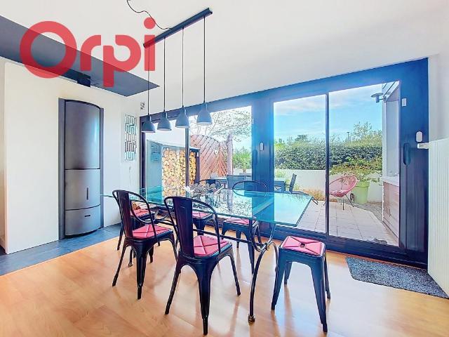 Appartement 5 pièces 104 m²