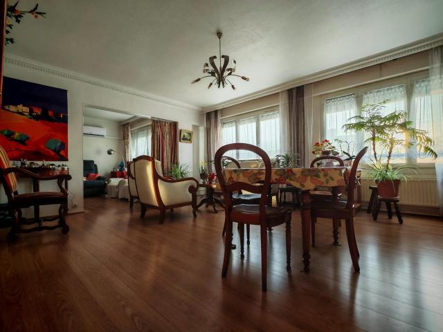 Appartement 5 pièces 104 m²