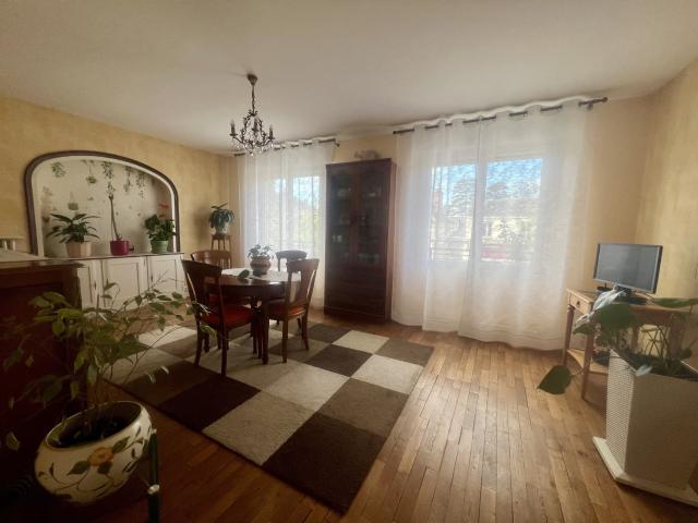 Appartement 5 pièces 104 m²