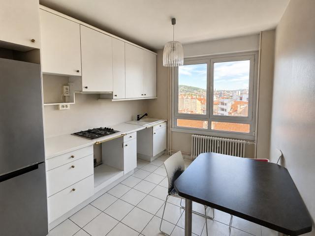Appartement 5 pièces, 104 m² à louer à Saint Étienne 42000