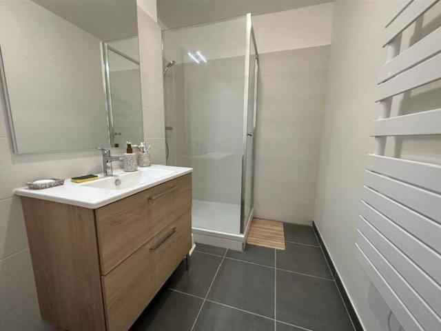 Appartement 5 pièces, 105 m² à louer à Le Plessis Robinson 92350