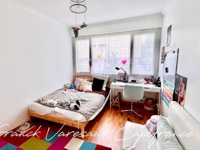 Appartement 5 pièces, 106 m² à louer à Noisy le Roi 78590